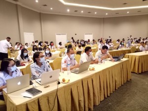Tampak para peserta Bimtek mengikuti dengan seksama.