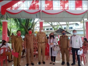 Sekda Rivino di sela penandatanganan DPA menyempatkan waktu menerima kunjungan dari BPJS Ketenagakerjaan.