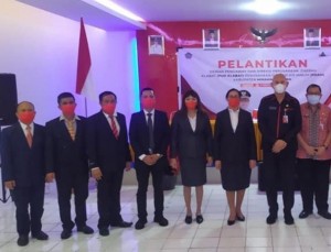 Foto bersama usai pelantikan Dirut dan Direksi serta Dewan Pengawas PUD Klabat