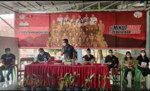 Konferensi pers yang dipimpin oleh Inspektur Kabupaten Minahasa Utara bersama BKPSDM dan Jajaran di Dinas Pendidikan Kabupaten Minahasa Utara, Jumat (11/03/22).