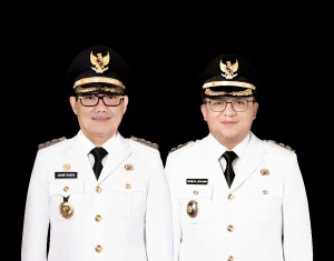 Bupati Joune Ganda dan Wakil Bupati Kevin Wiliam Lotulung, SH. MH