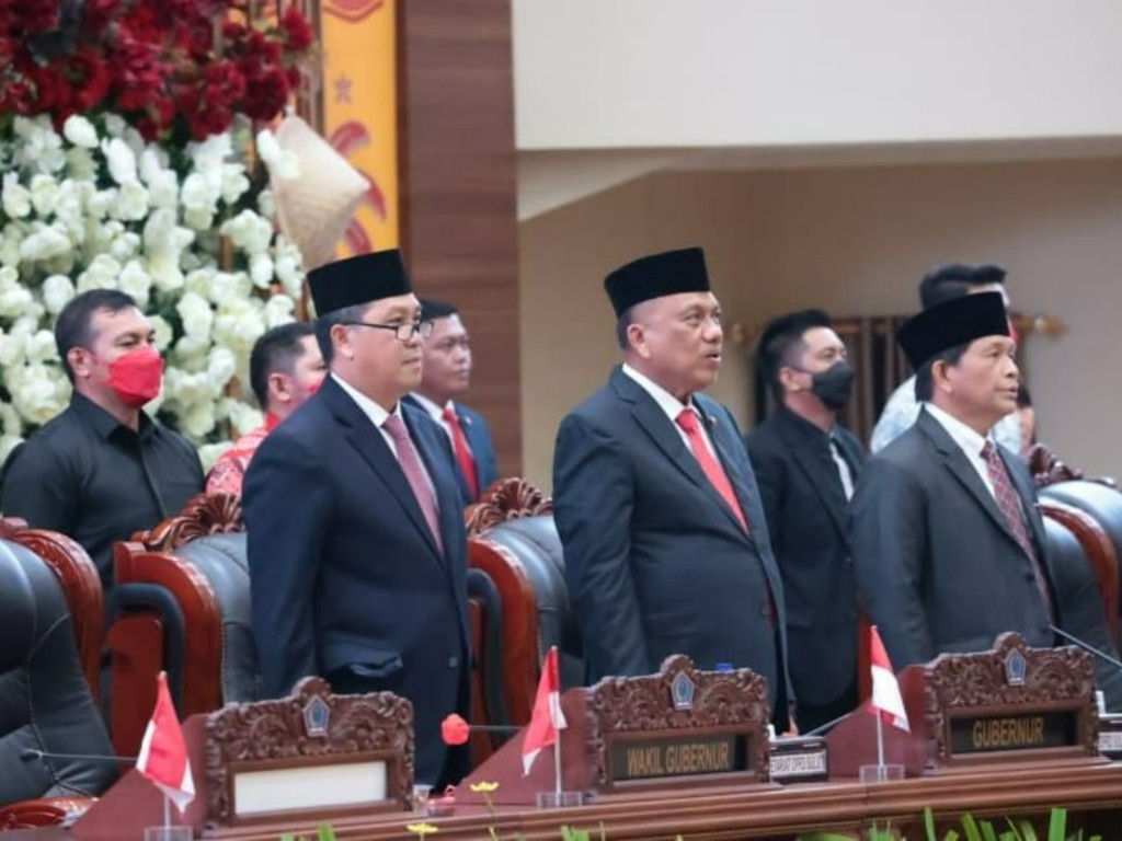 ODSK saat mengikuti Rapat Paripurna DPRD Sulut mendengarkan Pidato Kenegaraan Presiden Jokowi di Sidang Tahunan DPR RI/MPR RI