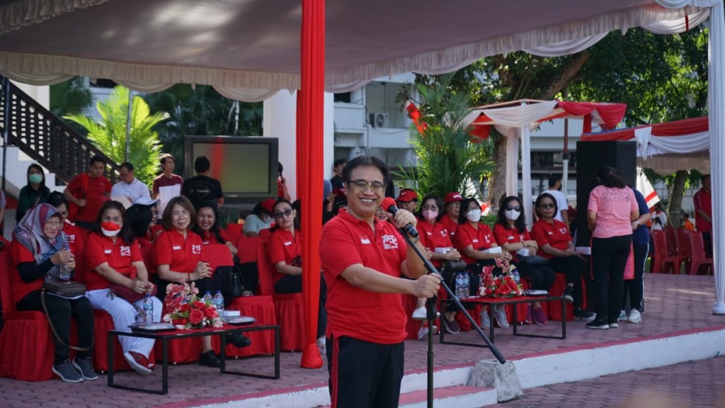 Pj Sekdaprov Sulut, Dr Praseno Hadi saat membuka Lomba Sicita di Halaman Kantor Gubernur, Jumat (09/09/2022) pagi.